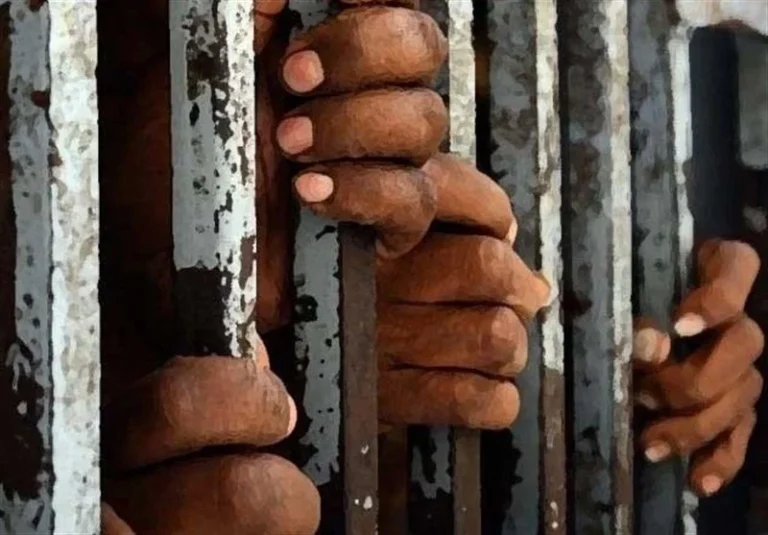 چگونه می‌توان برای آزادی موقت زندانی اقدام کرد؟